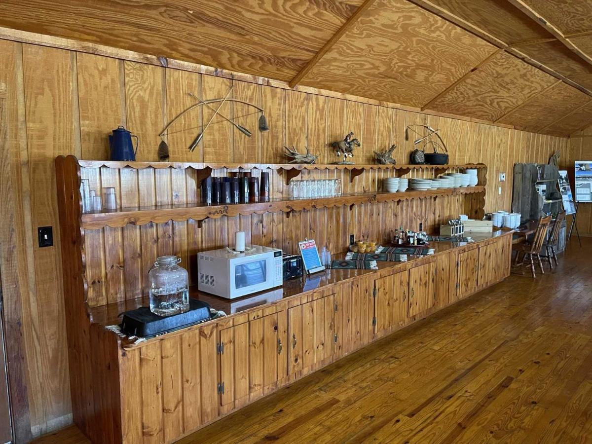 Tarpley West 1077 Guest Ranch - Retreat B&B 외부 사진